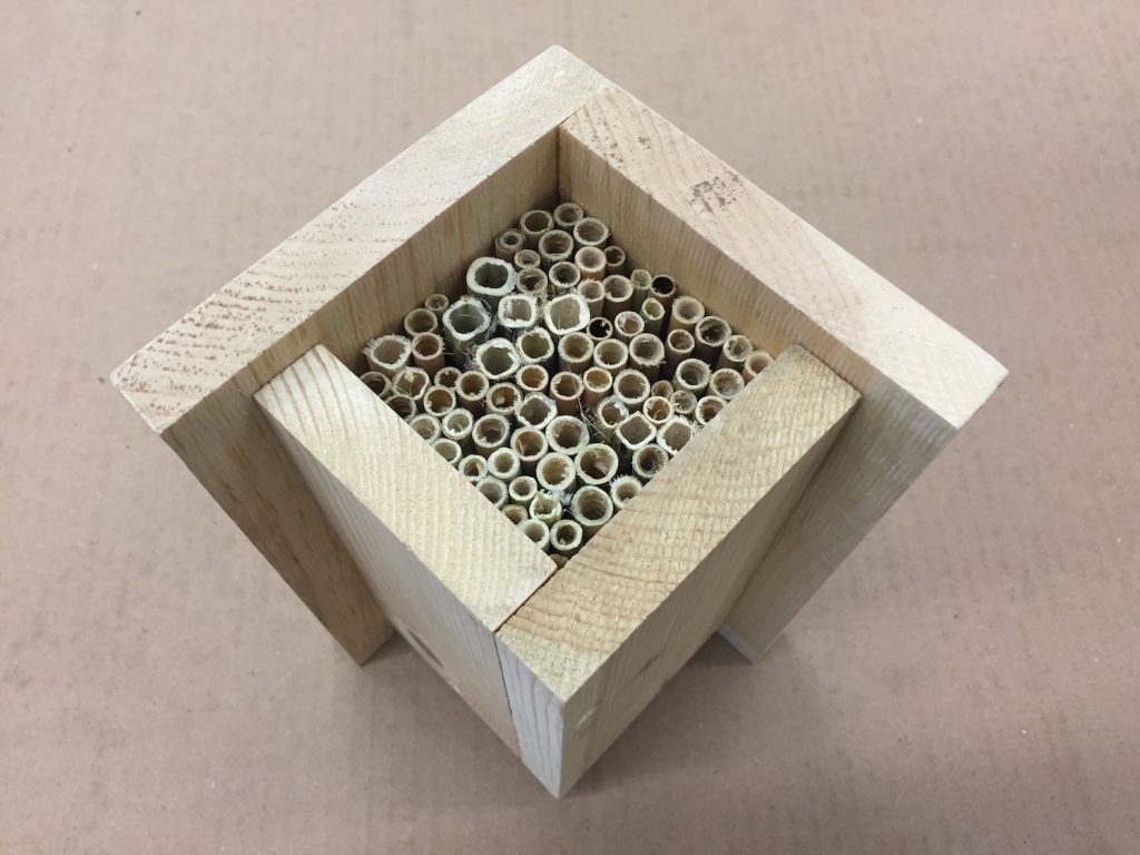 A bee block design by Carl Zenger - Photo by Don Oldfield